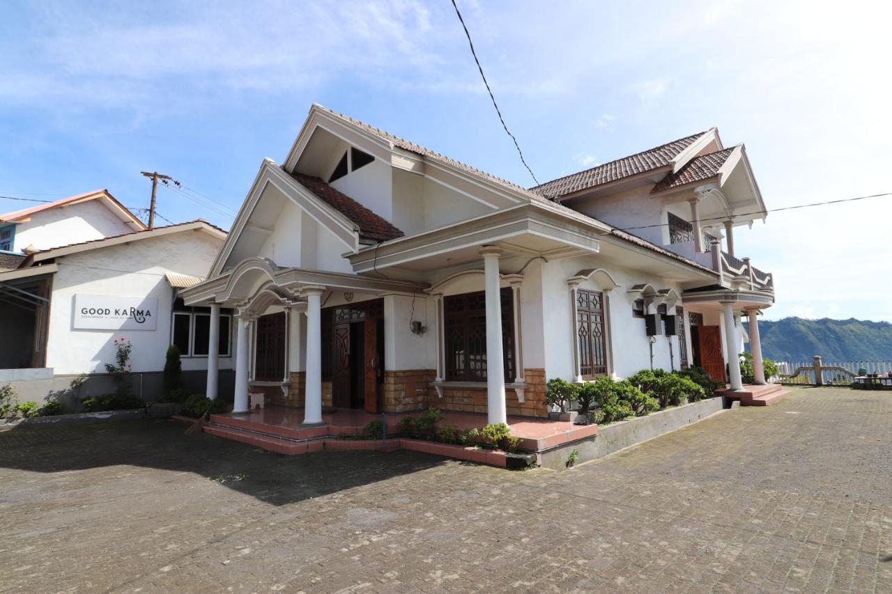 Good Karma Bromo Guesthouse Extérieur photo